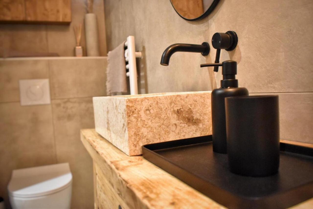Apartment Wabi-Sabi By Japandi Home Megeve Bagian luar foto